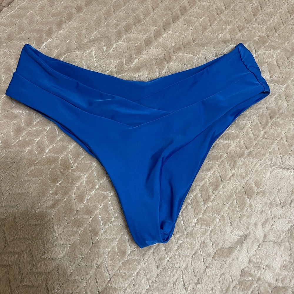 plain cross bikini bottoms